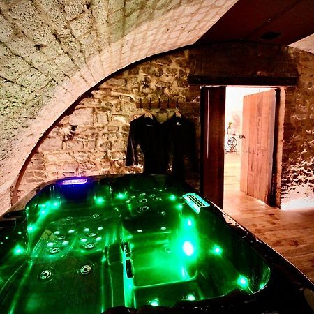 Spa Gaalor***** - Jacuzzi & Sauna A Руан Екстер'єр фото